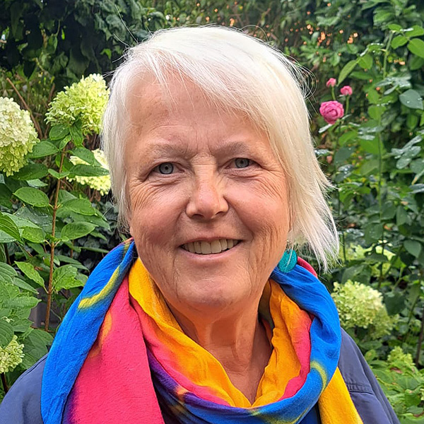 Karen Hillmer Karen Hillmer